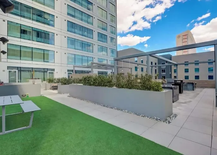 Apartment Boulevard Luxe Downtown Pool Gym & Parking